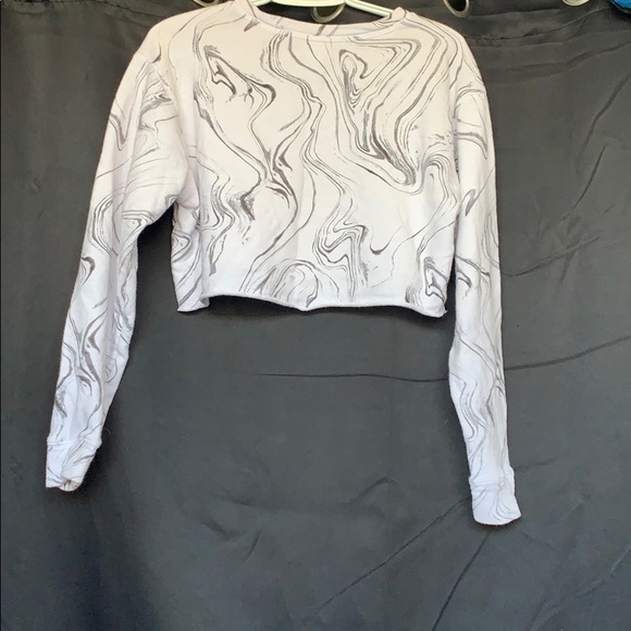 cropped sweatshirt - Picture 2 of 3